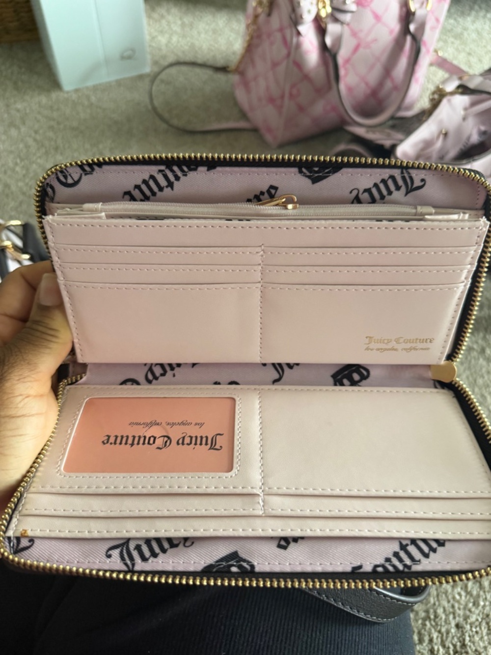 Juicy couture Scottie large zip wallet - Picture 2 of 4